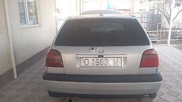 спек б: Volkswagen Golf: 1994 г., 1.6 л, Механика, Бензин, Хэтчбэк — 2