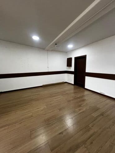 с квартирантами с магазином готовый бизнес квартирный комнат действующим: Сдаётся просторное коммерческое помещение открытой планировки — 9