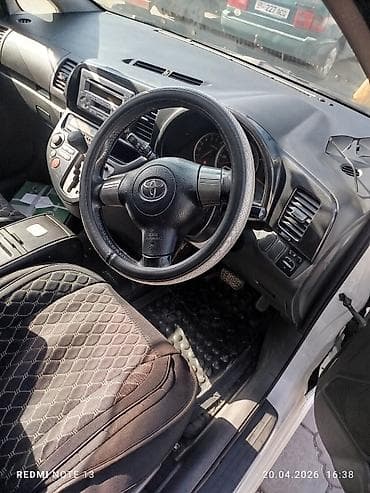 крафтер пассажирский: Toyota WISH: 2003 г., Автомат, Бензин, Универсал — 3