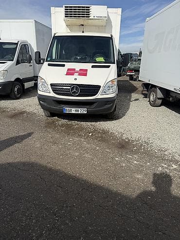 задаю: Mercedes-Benz Спринтер: 2007 г., 2.2 л, Автомат, Дизель, Бус — 4