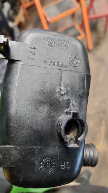 e39: Расширительный бачок Модель: 7-Series Год: 1994+ Кузов: E38 Номер 1 — 4