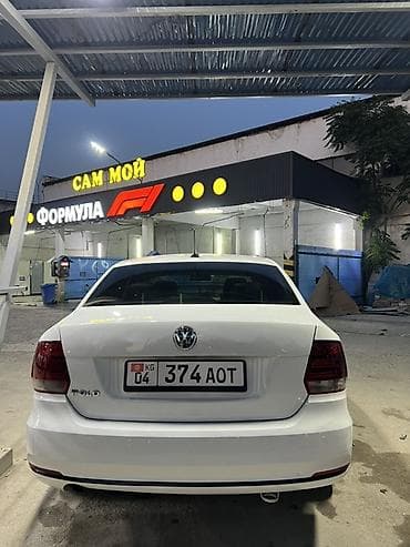 byd e2: Volkswagen Polo: 2019 г., Седан — 4