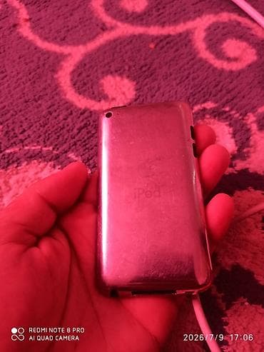 ipod shuffle купить: Apple iPod touch (4‑го поколения) - Цвет: черный фронт, полированная — 2