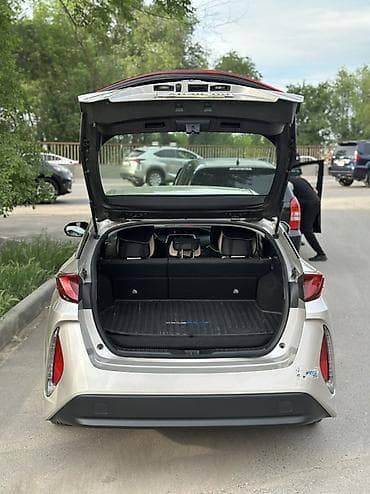 Унаа сатуу: Toyota Prius: 2021 г., 1.8 л, Автомат, Гибрид, Лифтбек — 8
