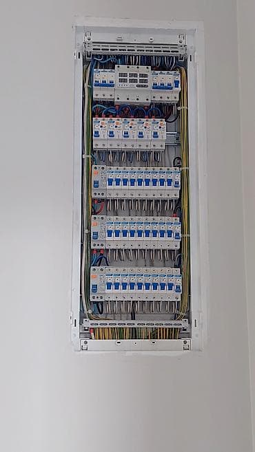 работа электронщик: Электрик. Больше 6 лет опыта — 4