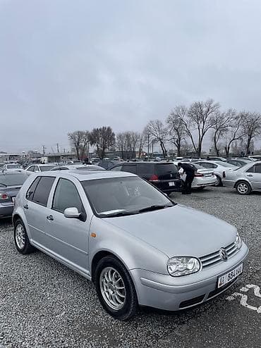 Volkswagen Golf: 1998 г., 1.6 л, Механика, Бензин, Хэтчбэк