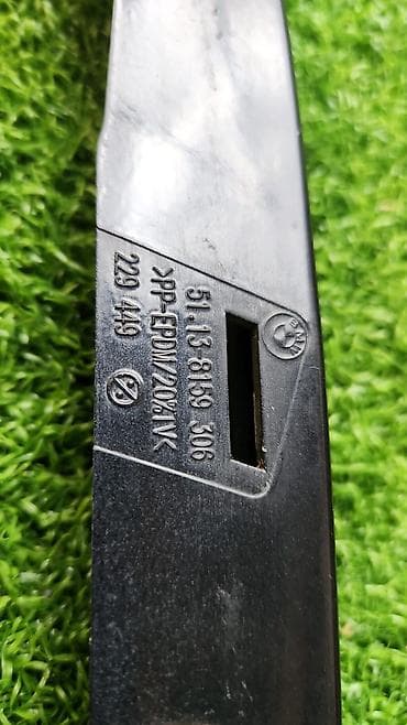 e34 540i: 5113 8 —159—306 Е39 Ресничка фары правая с дефектом Год 2000 В — 4