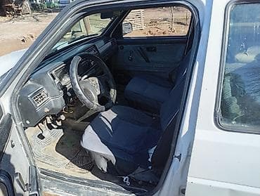 mercedes pullman s600 guard: Volkswagen Golf: 1987 г., 1.3 л — 4