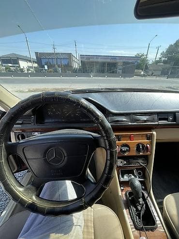 мерседес браус: Mercedes-Benz 220: 1992 г., 2 л, Механика, Бензин — 7