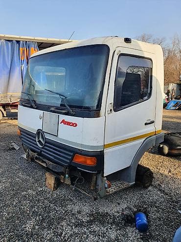 Продаю кабина на атего спальник и без спальник привозной — 9