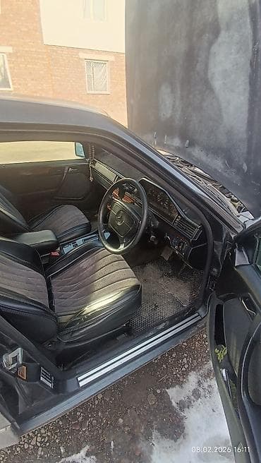 2026: Mercedes-Benz 190: 1994 г., Автомат, Бензин, Седан — 7