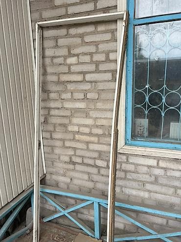 Дом и сад: Белая межкомнатная/входная дверь с коробкой и фурнитурой — 4
