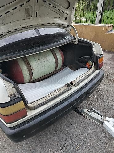 форь: Volkswagen Passat: 1990 г., Бензин, Седан — 7