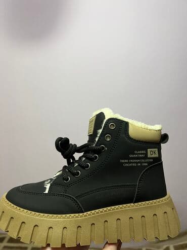 купить сапоги женские зимние кожаные италия: Сапоги, 38.5, Новый, цвет - Черный, Бесплатная доставка, Самовывоз, Платная доставка — 1