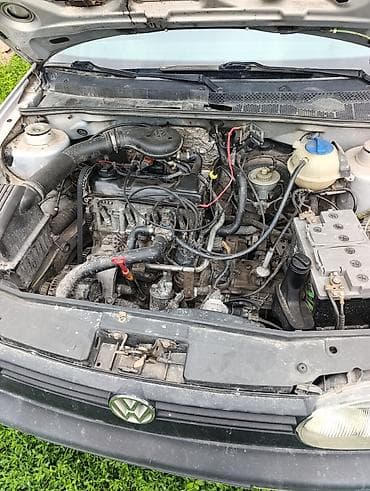 Унаа: Volkswagen Golf: 1993 г., 1.8 л, Кол менен иштөөчү, Бензин, Универсал — 9