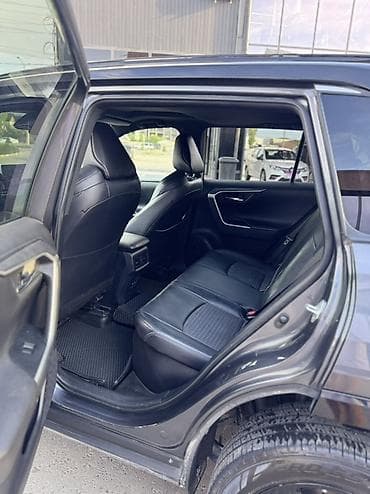 Продажа авто: Toyota RAV4: 2019 г., 2.5 л, Гибрид, Кроссовер — 10