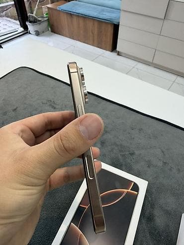 airdots pro 3: IPhone 15 Pro Max, Natural Titanium, Коробка, 90 % — 3