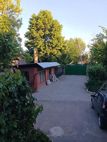 Дома: СРОЧНО!!! Продаётся частный дом с ухоженным двором и гаражом. На — 2
