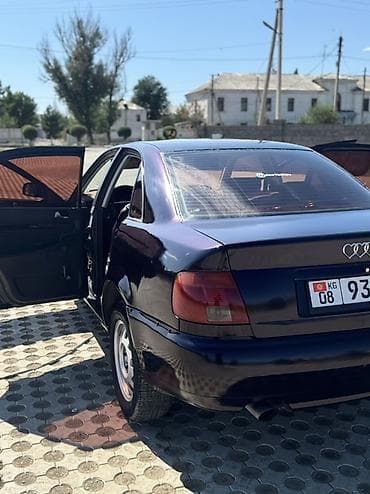 стекло вито: Audi A4: 1995 г., 1.8 л, Механика, Бензин, Седан — 6
