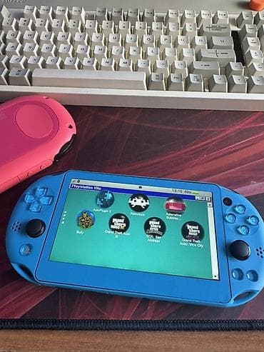 smart box: PlayStation Vita slim (PCH-2000) синяя, идеальное состояние, на экране — 4