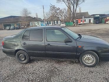 1gr fe: Volkswagen Vento: 1994 г., 1.8 л, Механика, Бензин, Седан — 4