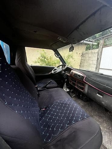 купить эвакуатор с манипулятором: Легкий грузовик, Hyundai — 2