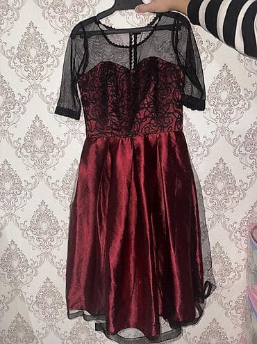 pull beer: Вечернее платье, Коктейльное, Короткая модель, Атлас, С рукавами, Корсет, XS, S — 3