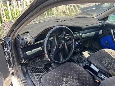 мерседес бенз а: Audi 100: 1992 г., 2 л, Механика, Бензин, Седан — 3