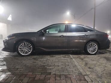 Toyota Avalon: 2019 г., 2.5 л, Вариатор, Гибрид, Седан