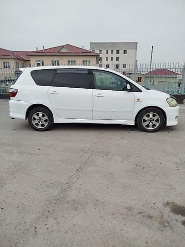 id 4: Toyota Ipsum: 2003 г., 2.4 л, Автомат, Бензин, Минивэн — 5