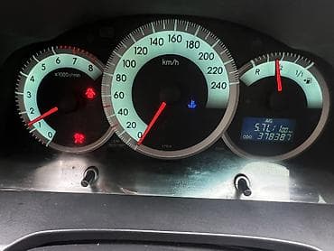 cdi 2 7: Toyota Corolla Verso: 2005 г., 1.8 л, Механика, Бензин — 6