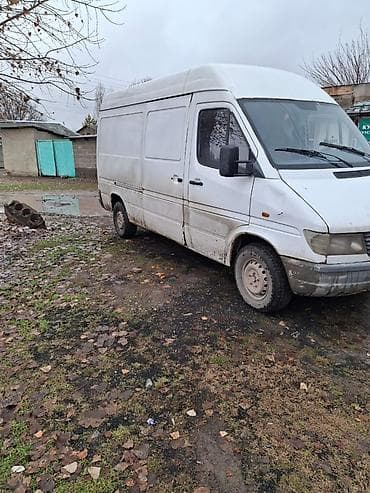 спринтера дубль кабина: Легкий грузовик, Mercedes-Benz — 1