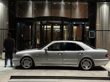 Mercedes-Benz E-Class: 1999 г., 4.3 л, Автомат, Бензин, Седан