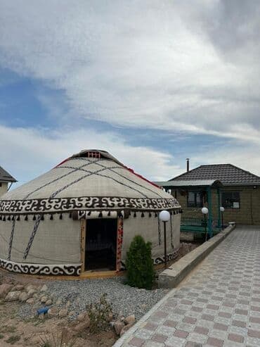 гостевые дома иссык куль бостери: Коттедж, САН ДРИМ Бостери, Детская площадка, Парковка, стоянка, Охраняемая территория — 2