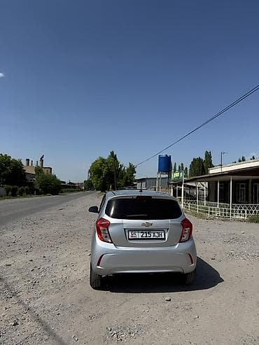 shevralet spark: Chevrolet Spark: 2018 г., Механика, Бензин, Хэтчбэк — 5