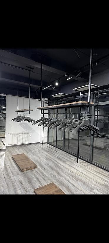 вертикальные вешалки для одежды: Металлические торговые конструкции для магазина одежды кронштейны - — 2