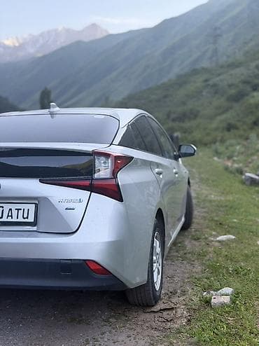 e2 byd: Toyota Prius: 2021 г., 1.8 л, Автомат, Гибрид, Лифтбек — 5