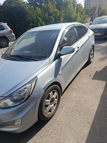 кондидер: Hyundai Solaris: 2012 г., 1.6 л, Механика, Бензин, Седан — 2