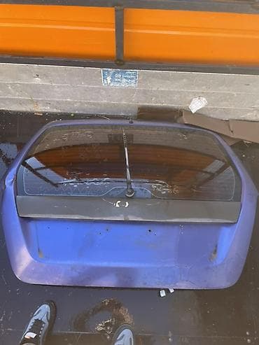 сиденье субару: Крышка багажника Subaru, 2002 г., Б/у — 2