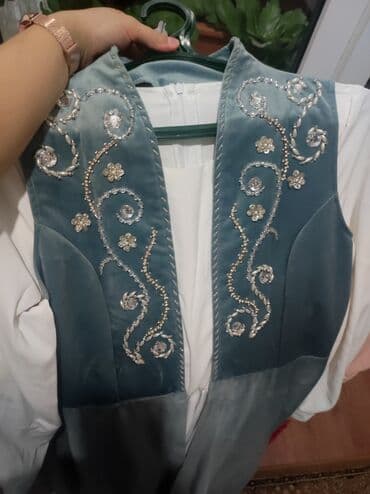 прокат карнавальных костюмов в бишкеке бишкек: Вечернее платье, Длинная модель, С рукавами, Камни, 2XL — 2