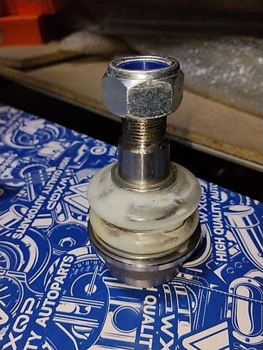 Шаровая опора AKKU PARTS - Наименование: Ball Joint - OE номер: 7 - — 1
