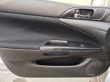 ош ишкаван: Toyota Caldina: 2004 г., Универсал — 8