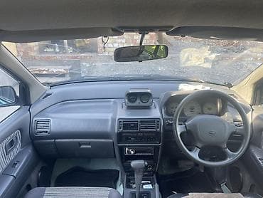 Mitsubishi RVR: 1994 г., 2 л, Автомат, Бензин, Минивэн — 5