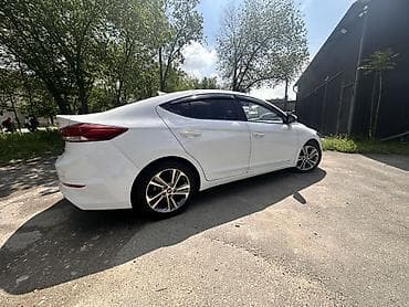 Hyundai Avante: 2017 г., 1.6 л, Автомат, Бензин, Седан — 3