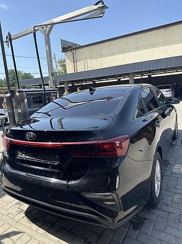 копот на спринтер: Kia K3: 2019 г., 1.6 л, Вариатор, Бензин, Седан — 3