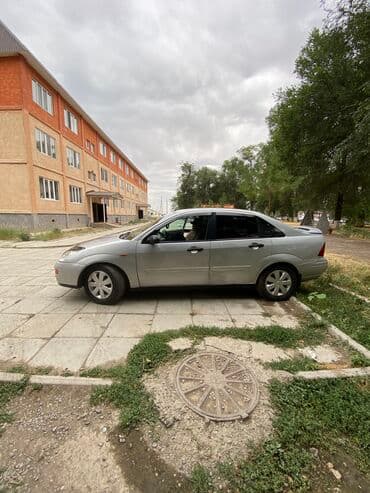 реснички е34: Ford Focus: 2000 г., 2 л, Автомат, Бензин, Седан — 2