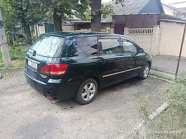 step 2: Toyota Avensis Verso: 2002 г., 2 л, Механика, Дизель, Минивэн — 5