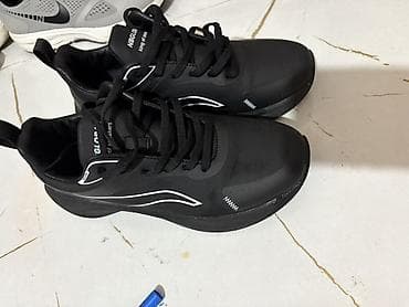 Босоножки, сандалии, шлепанцы: Мужские кроссовки, 34.5, 35, 35.5, Б/у, цвет - Черный, Самовывоз — 3