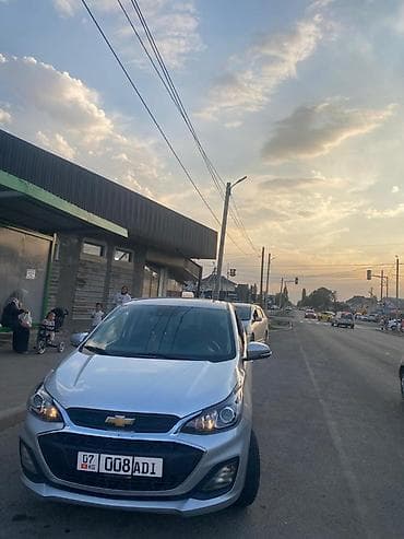 Продажа авто: Chevrolet Spark: 2021 г., 1 л, Автомат, Бензин, Хэтчбэк — 2
