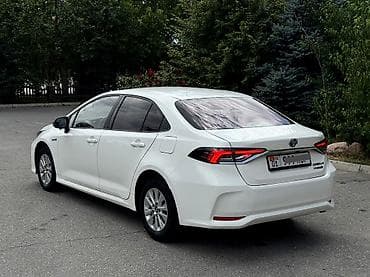 Toyota Corolla: 2021 г., 1.8 л, Вариатор, Гибрид, Седан — 6